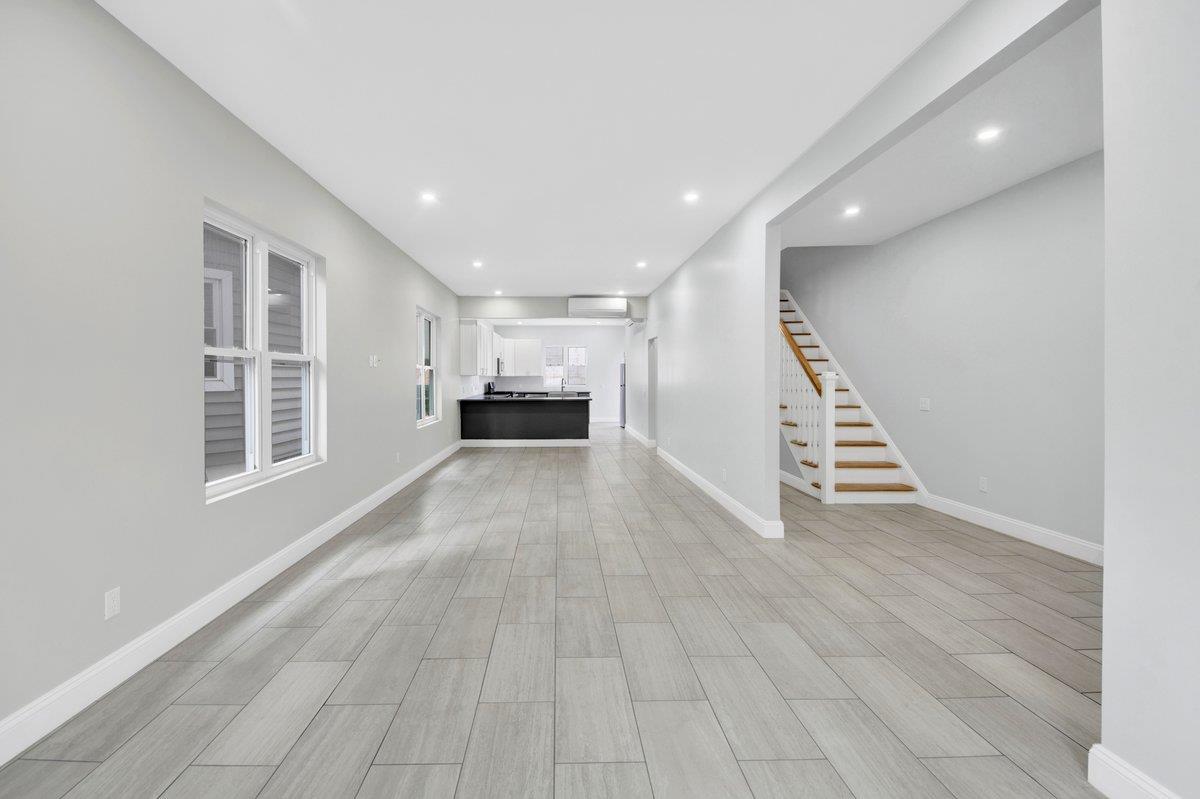 Single Family Edgewood  Westchester County, NY 10704, MLS-867866-8
