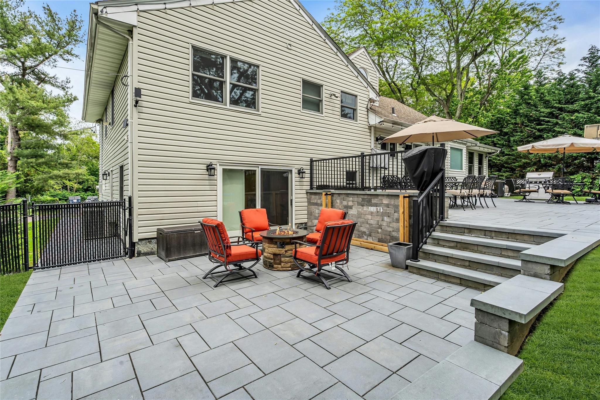 Single Family Pool  Nassau County, NY 11576, MLS-867878-26