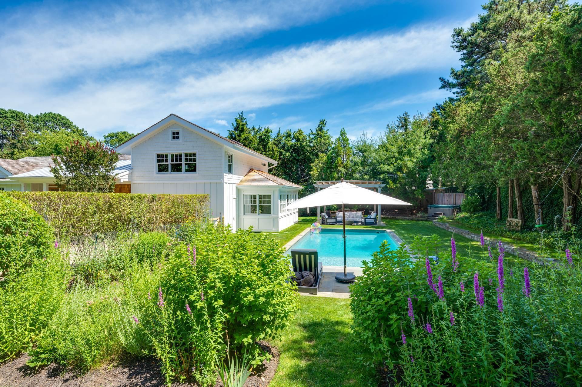 Single Family Longview  Suffolk County, NY 11968, MLS-867893-28
