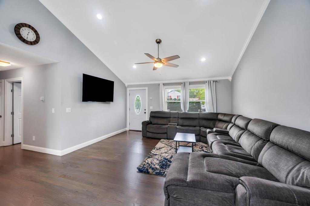 Single Family Flintlock  Suffolk County, NY 11967, MLS-867897-10