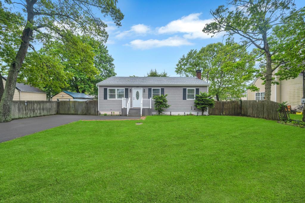 Single Family Flintlock  Suffolk County, NY 11967, MLS-867897-2