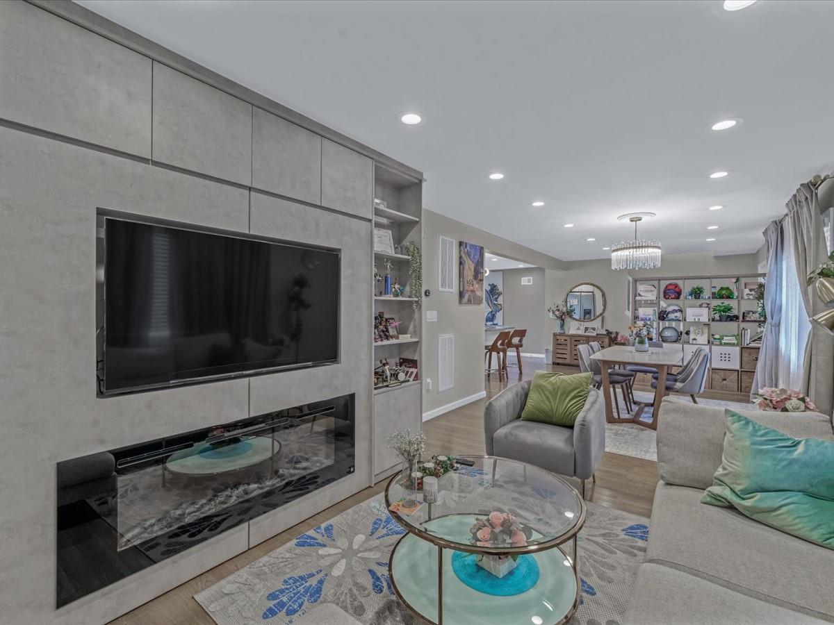 Single Family Thomas  Nassau County, NY 11714, MLS-867913-13