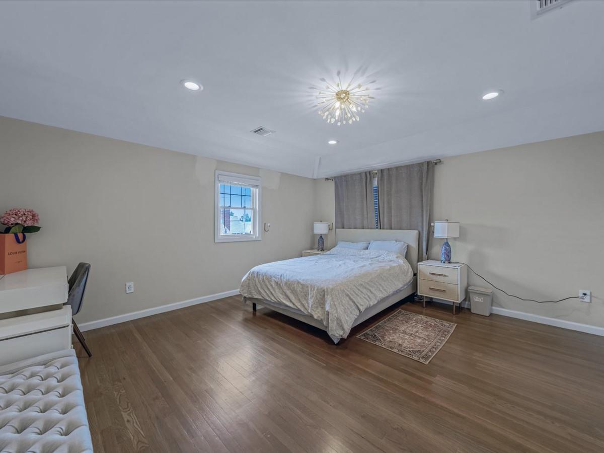 Single Family Thomas  Nassau County, NY 11714, MLS-867913-16