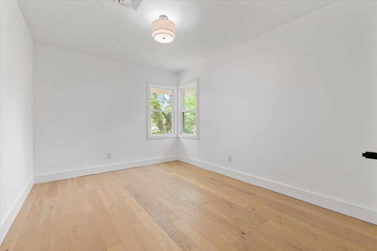 Single Family Linda  Nassau County, NY 11598, MLS-867916-18
