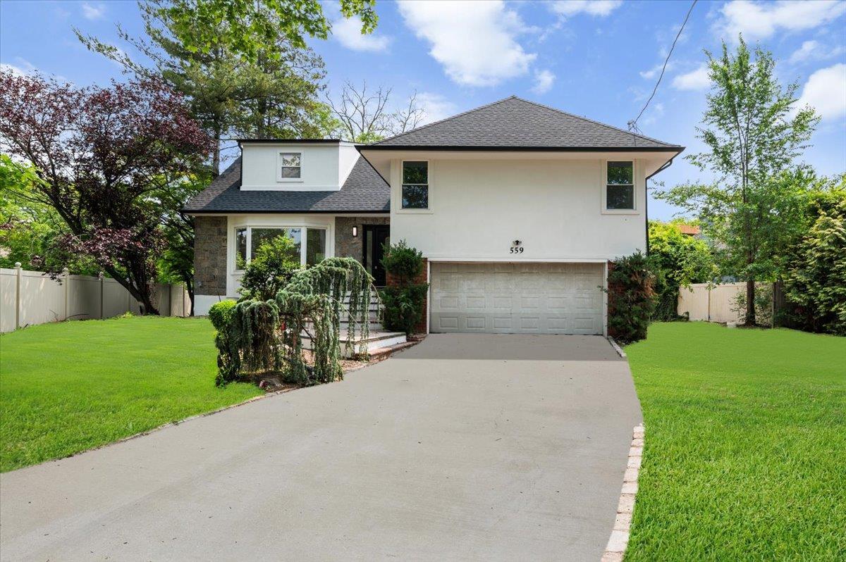 Single Family Linda  Nassau County, NY 11598, MLS-867916-2