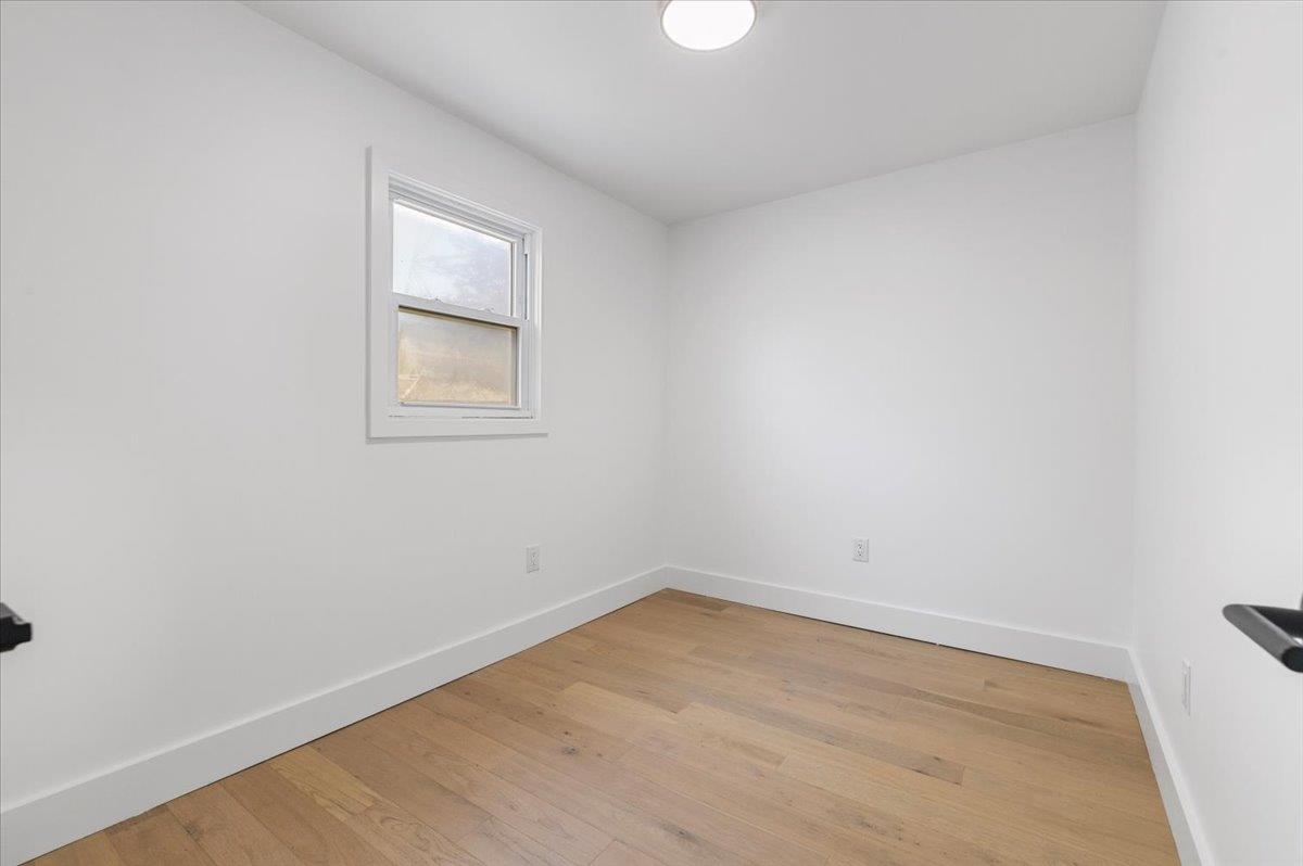 Single Family Linda  Nassau County, NY 11598, MLS-867916-29