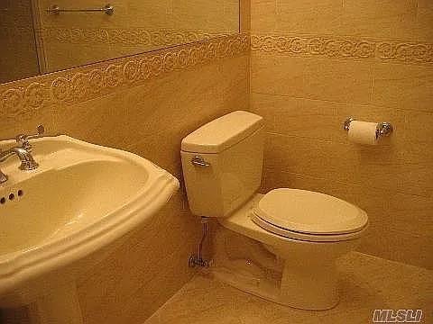 Single Family Peninsula Nassau County, NY 11516, MLS-867927-17