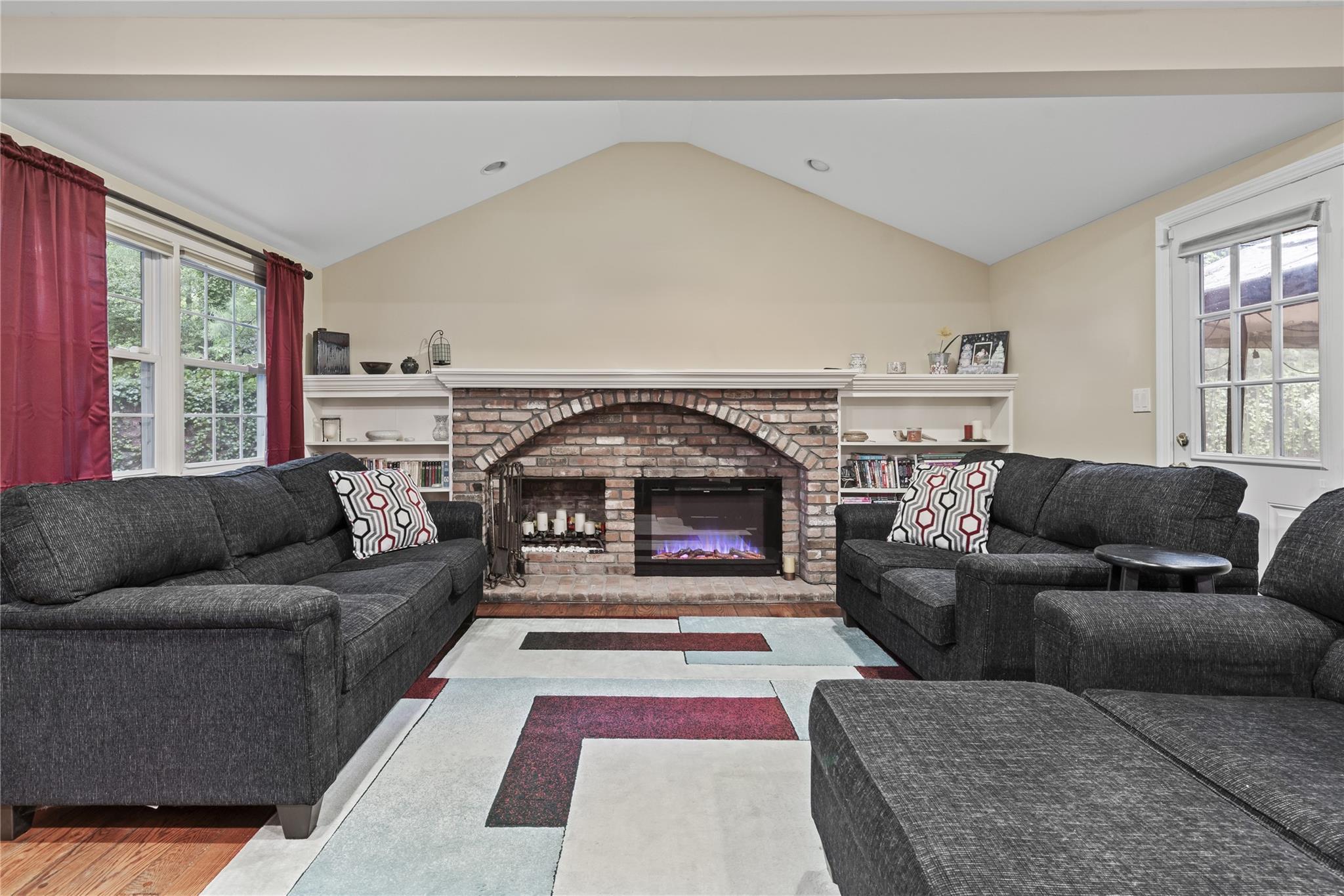 Single Family Maryland  Suffolk County, NY 11746, MLS-867930-10
