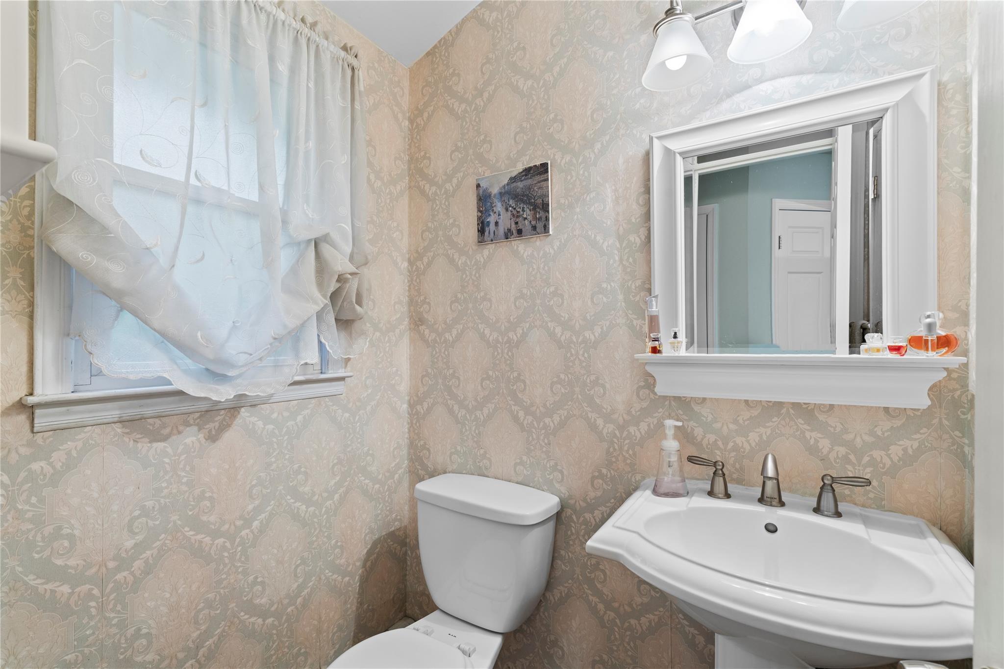 Single Family Maryland  Suffolk County, NY 11746, MLS-867930-18
