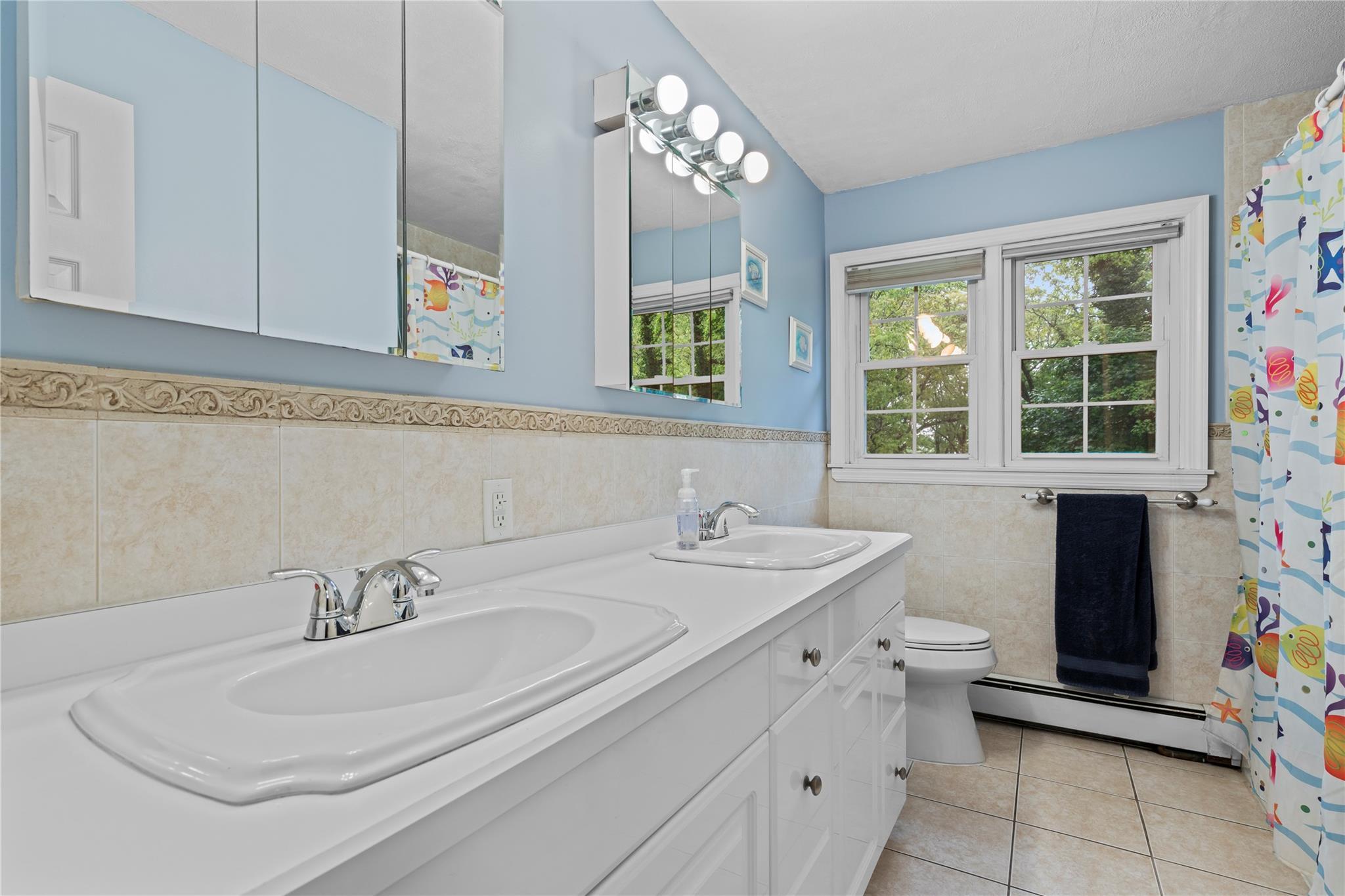 Single Family Maryland  Suffolk County, NY 11746, MLS-867930-23