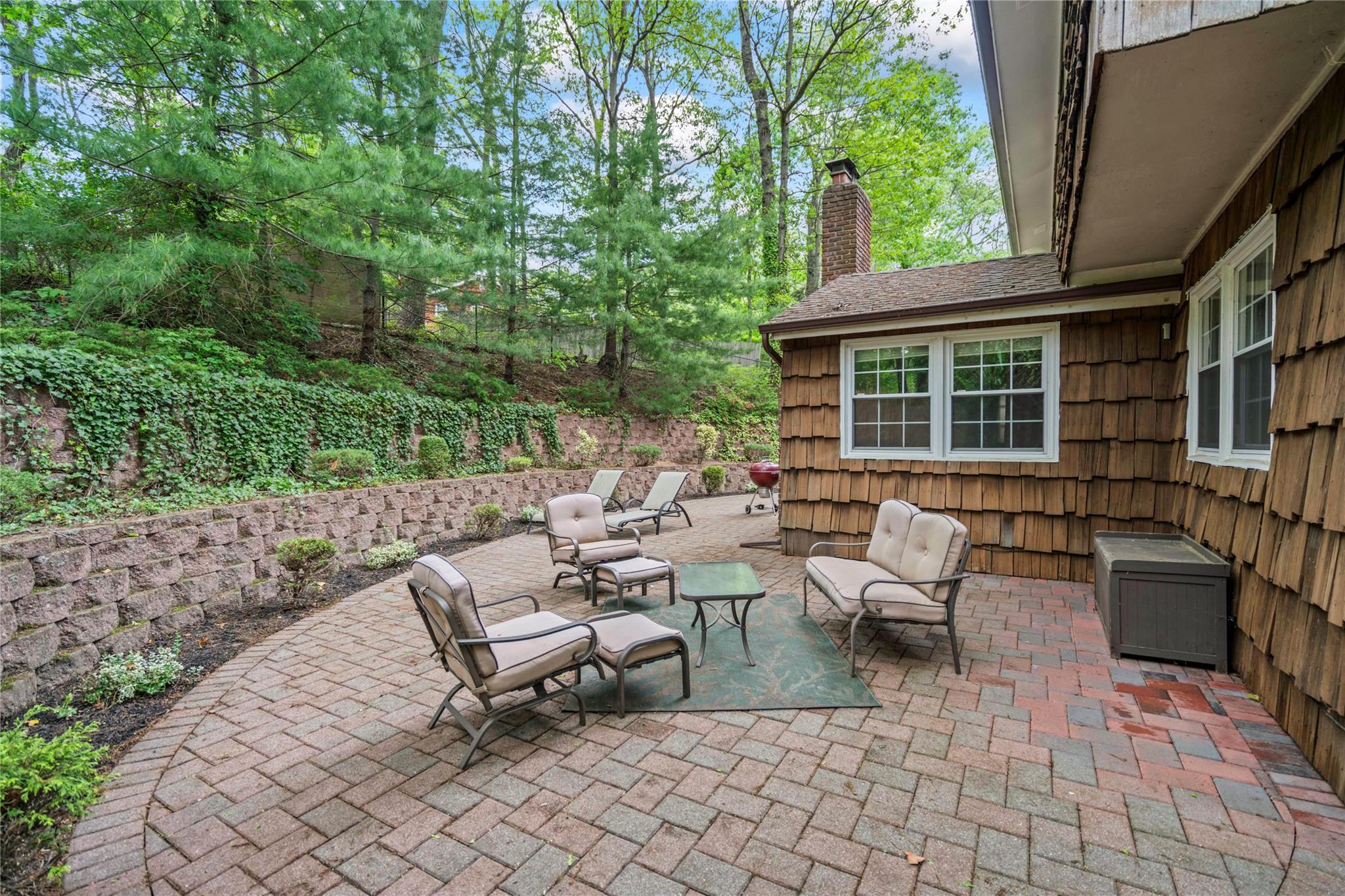 Single Family Maryland  Suffolk County, NY 11746, MLS-867930-32