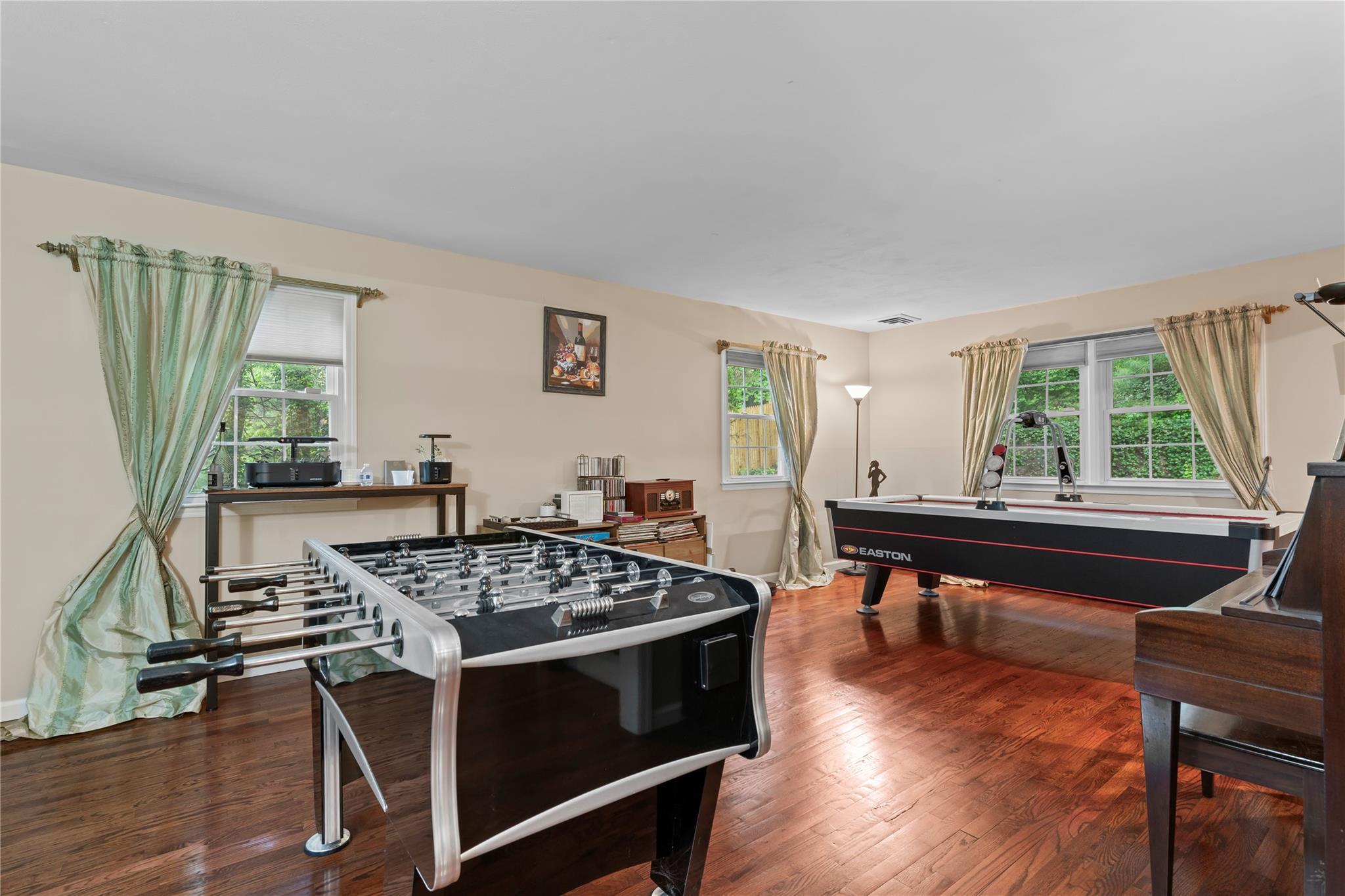 Single Family Maryland  Suffolk County, NY 11746, MLS-867930-6