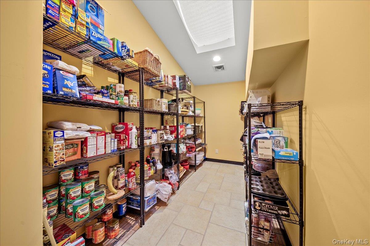 Single Family Kent  Suffolk County, NY 11705, MLS-867941-12