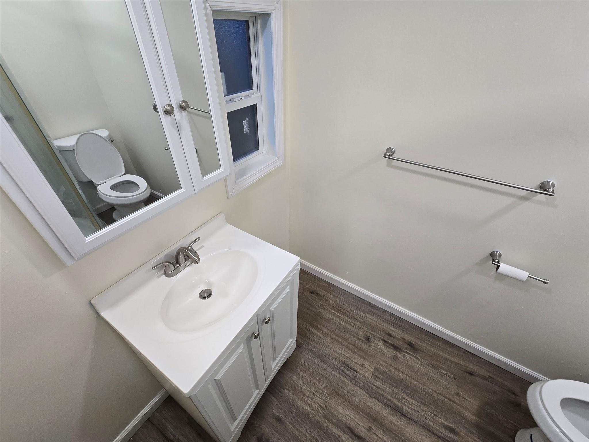 Single Family Periwinkle  Suffolk County, NY 11716, MLS-867949-7