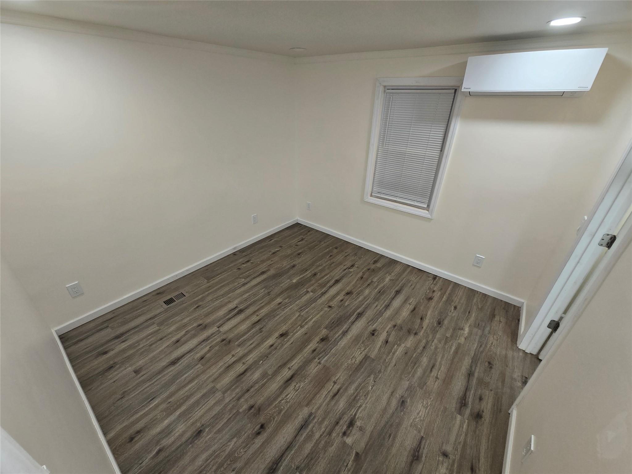 Single Family Periwinkle  Suffolk County, NY 11716, MLS-867949-9
