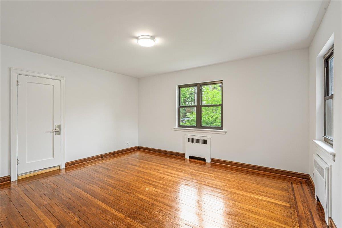 Single Family 33rd  Queens, NY 11358, MLS-867955-15