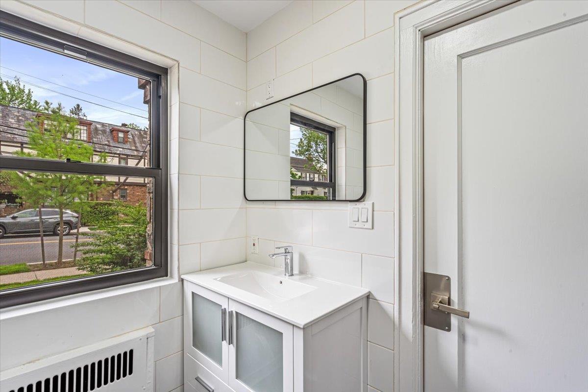 Single Family 33rd  Queens, NY 11358, MLS-867955-29