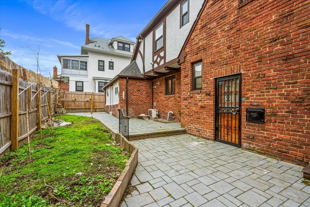 Single Family 33rd  Queens, NY 11358, MLS-867955-37