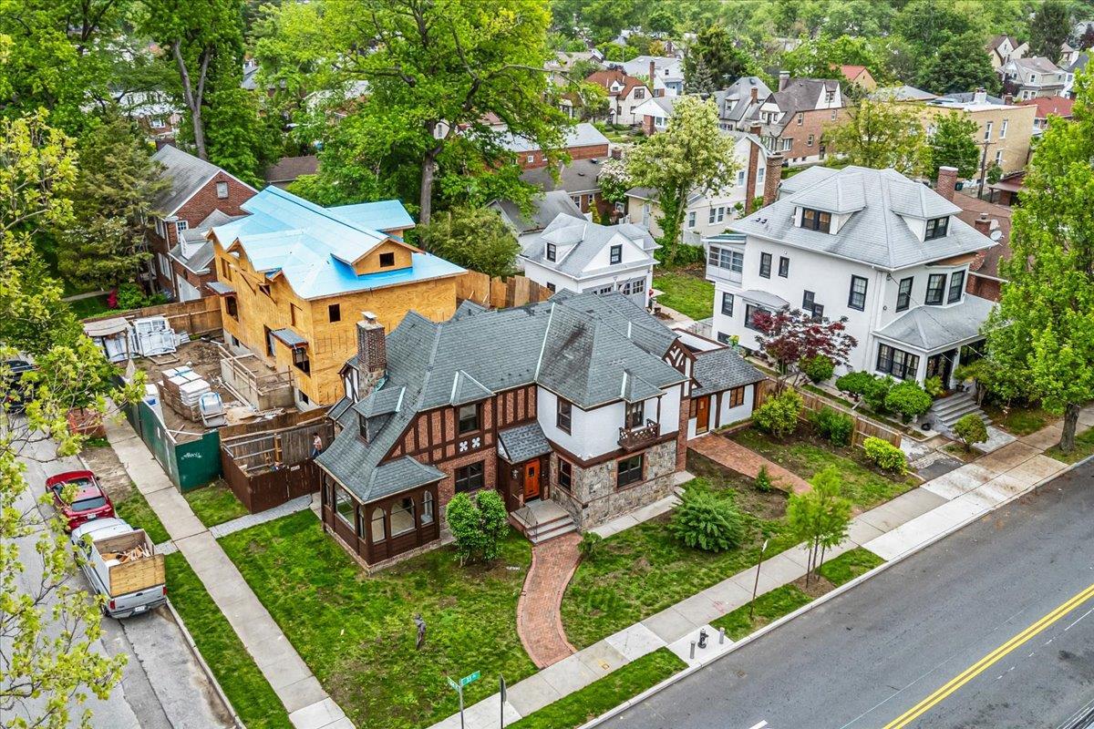 Single Family 33rd  Queens, NY 11358, MLS-867955-38
