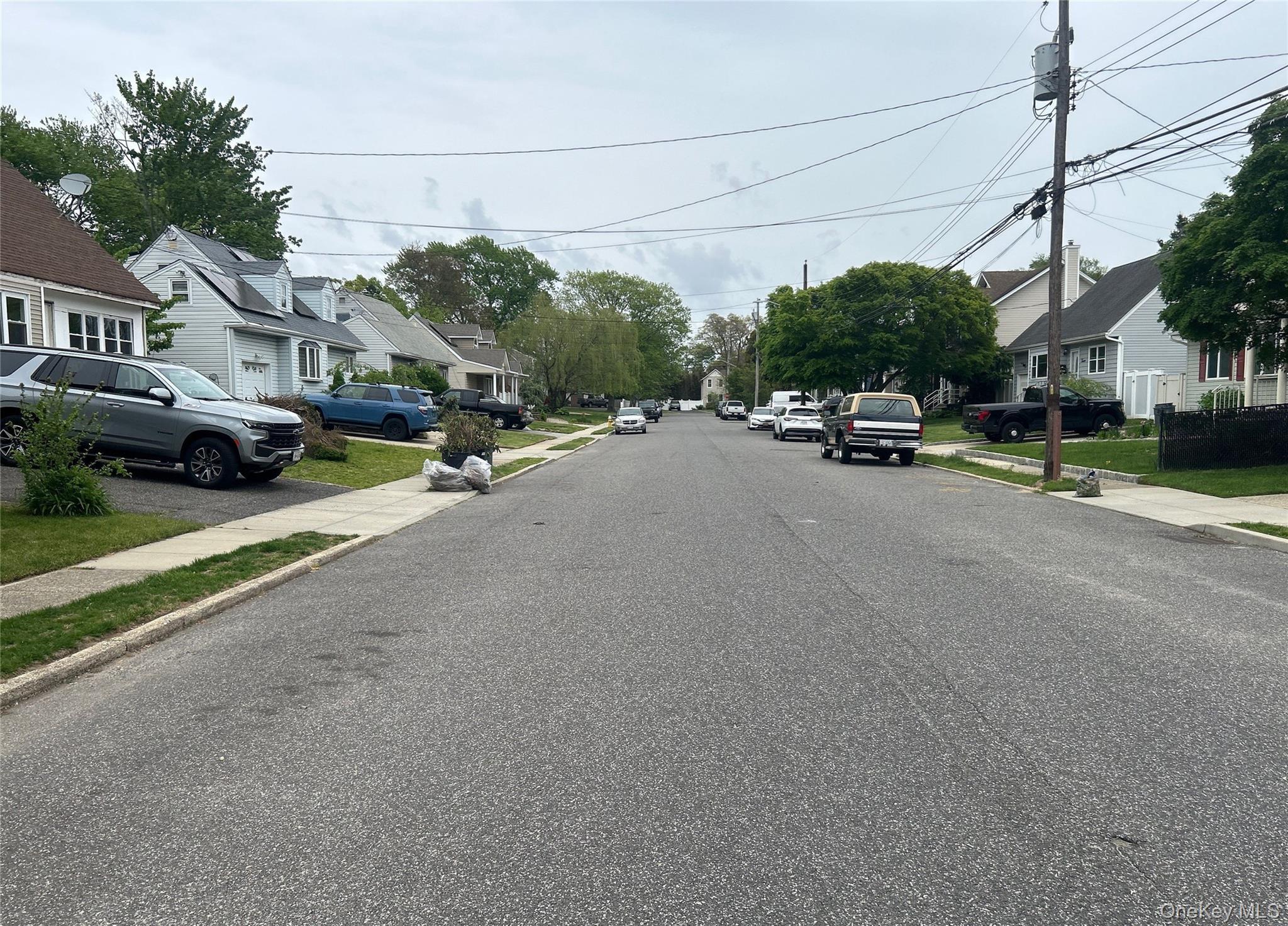 Single Family Karen  Suffolk County, NY 11704, MLS-867965-3