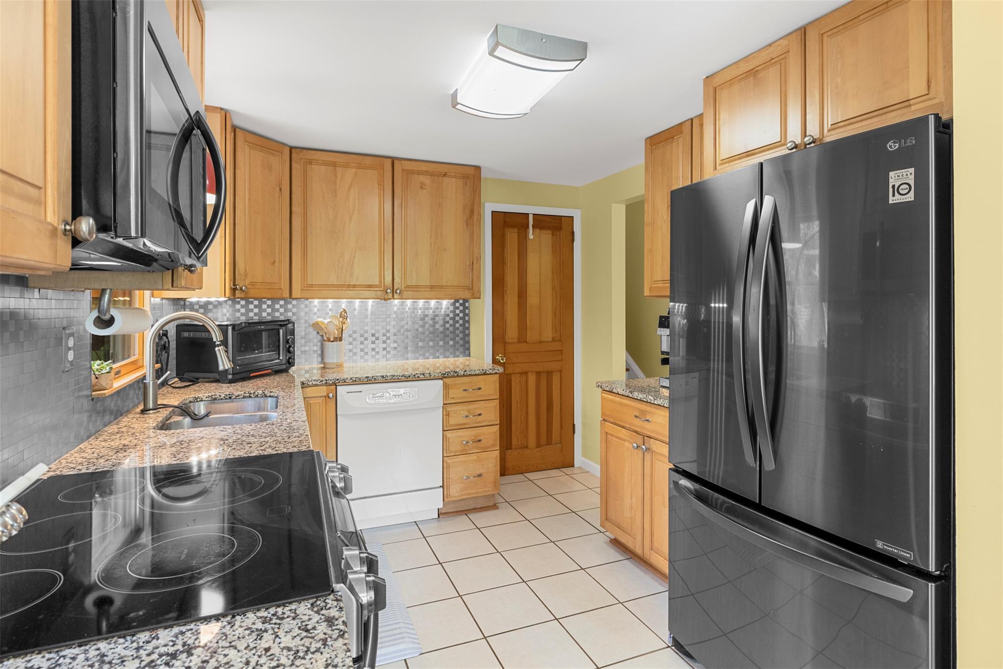 Single Family Dogwood  Ulster County, NY 12561, MLS-867983-10