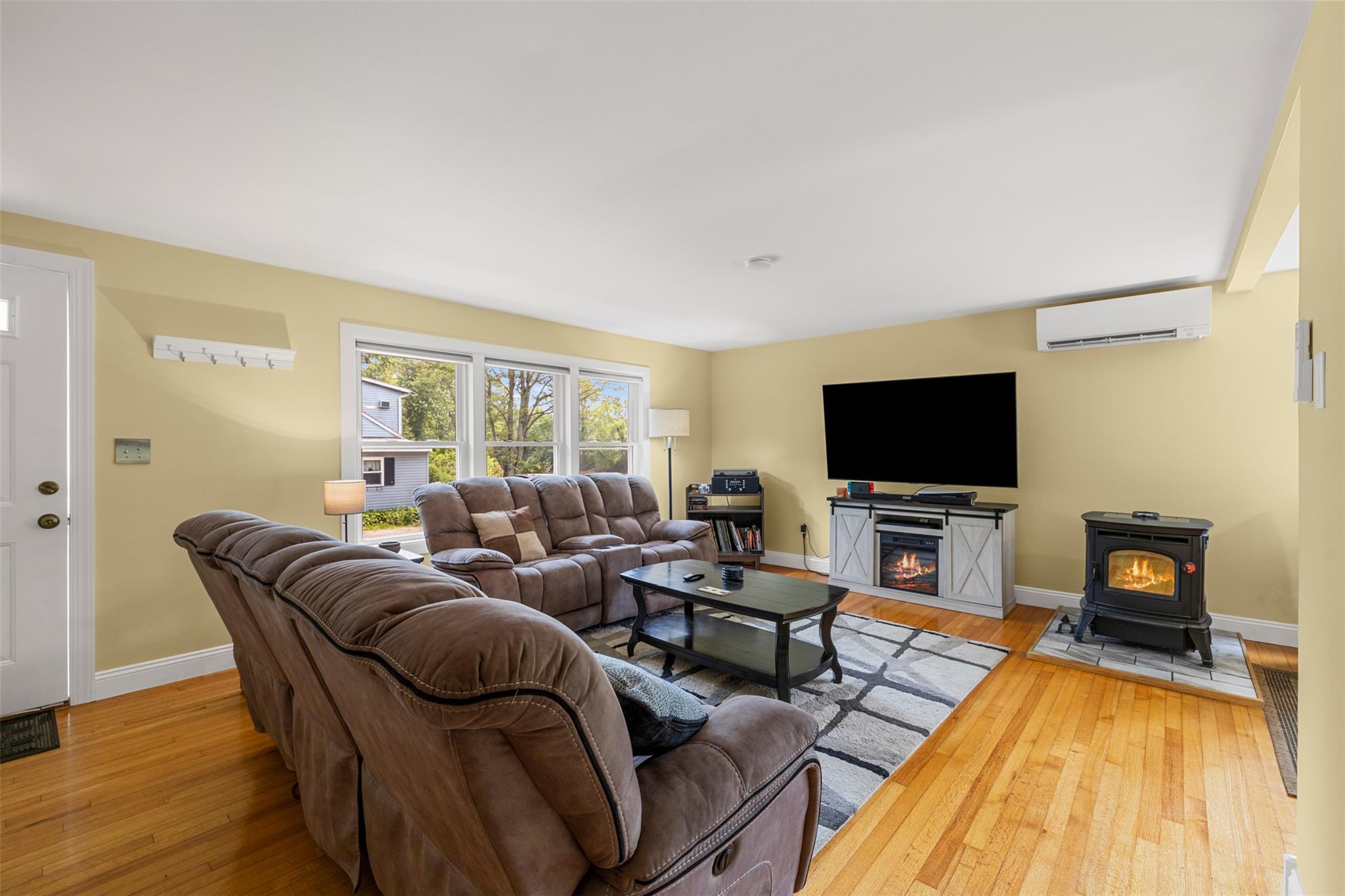 Single Family Dogwood  Ulster County, NY 12561, MLS-867983-6