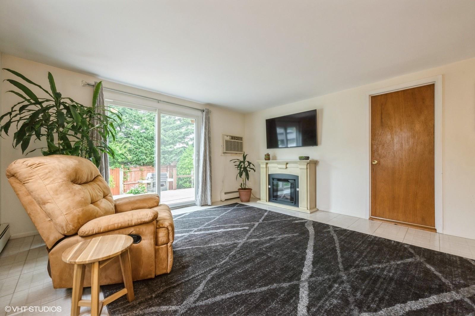 Single Family Fir Nassau County, NY 11793, MLS-867987-19