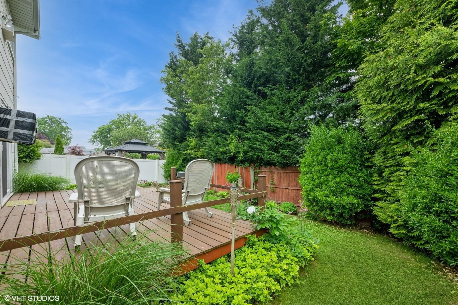 Single Family Fir Nassau County, NY 11793, MLS-867987-32