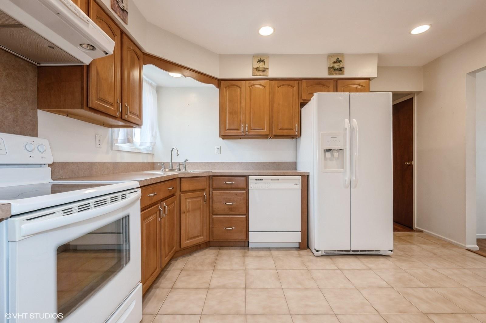 Single Family Fir Nassau County, NY 11793, MLS-867987-8