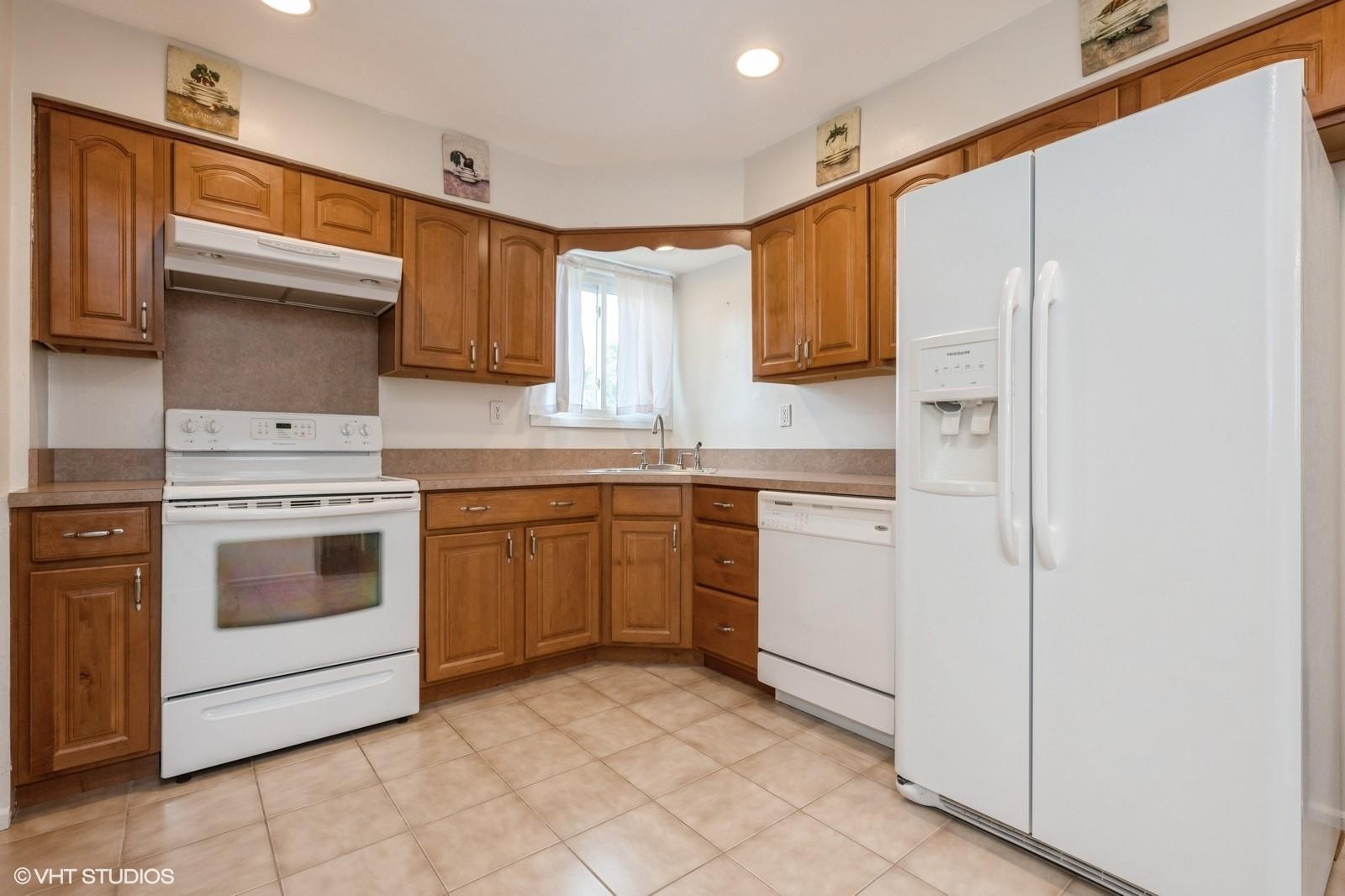 Single Family Fir Nassau County, NY 11793, MLS-867987-9