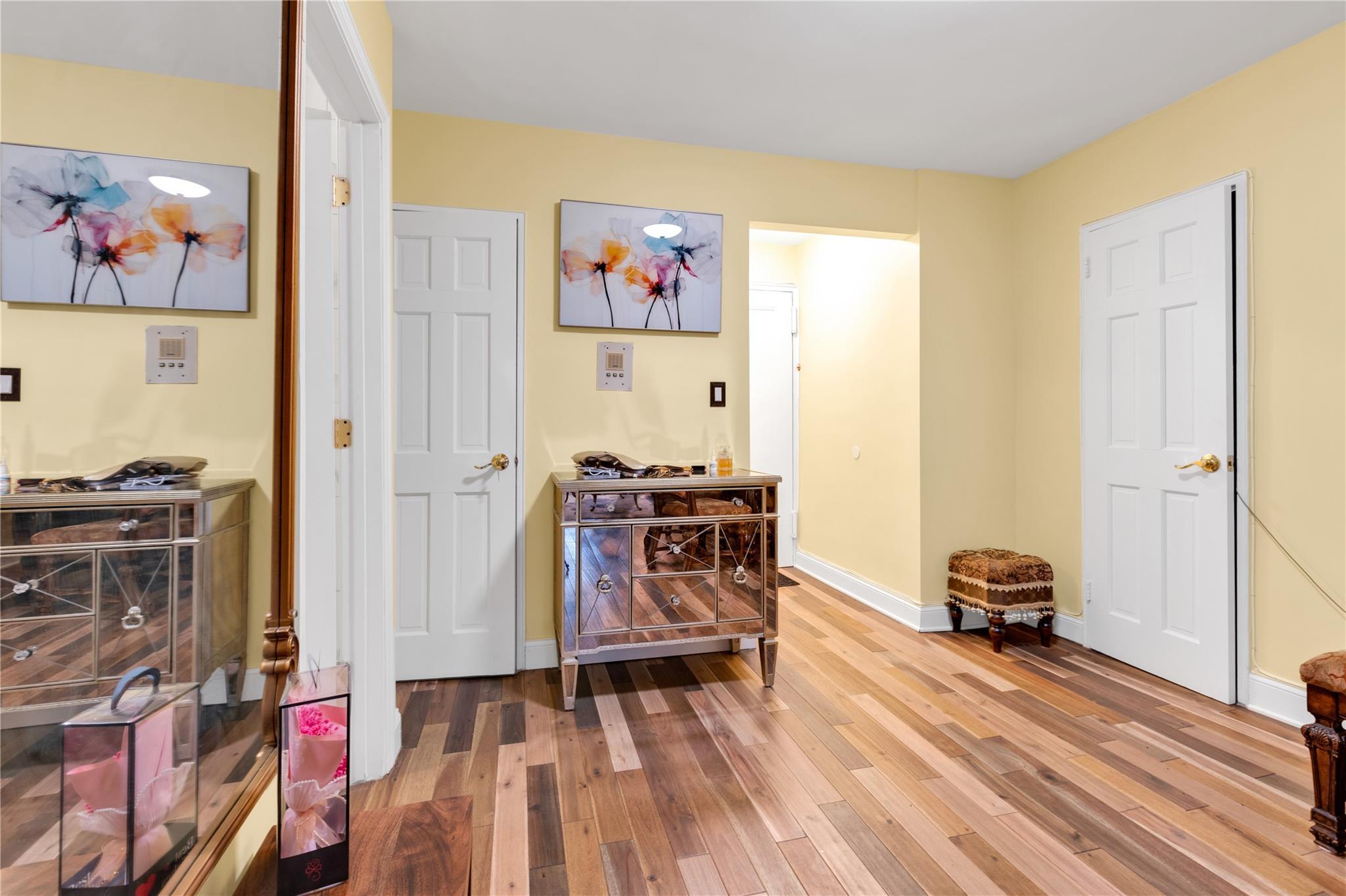 Coop End  Brooklyn, NY 11235, MLS-868006-16