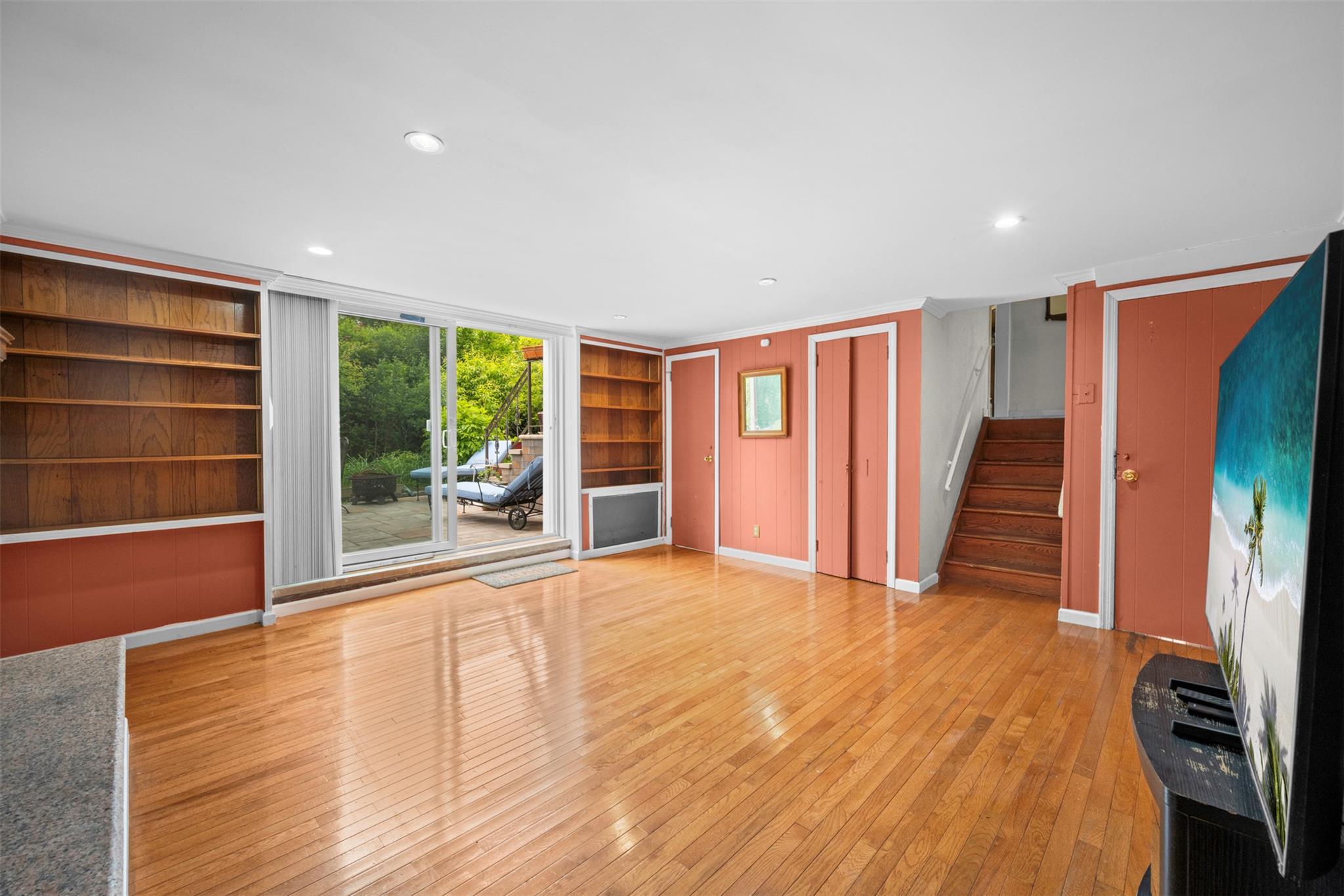 Single Family Gary  Nassau County, NY 11590, MLS-868007-31