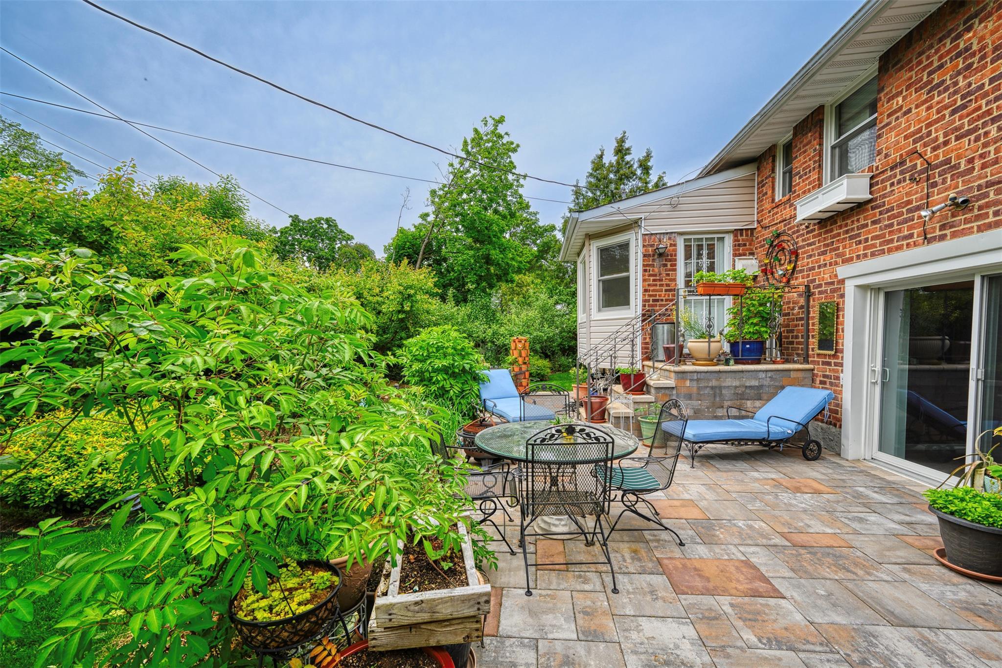 Single Family Gary  Nassau County, NY 11590, MLS-868007-41