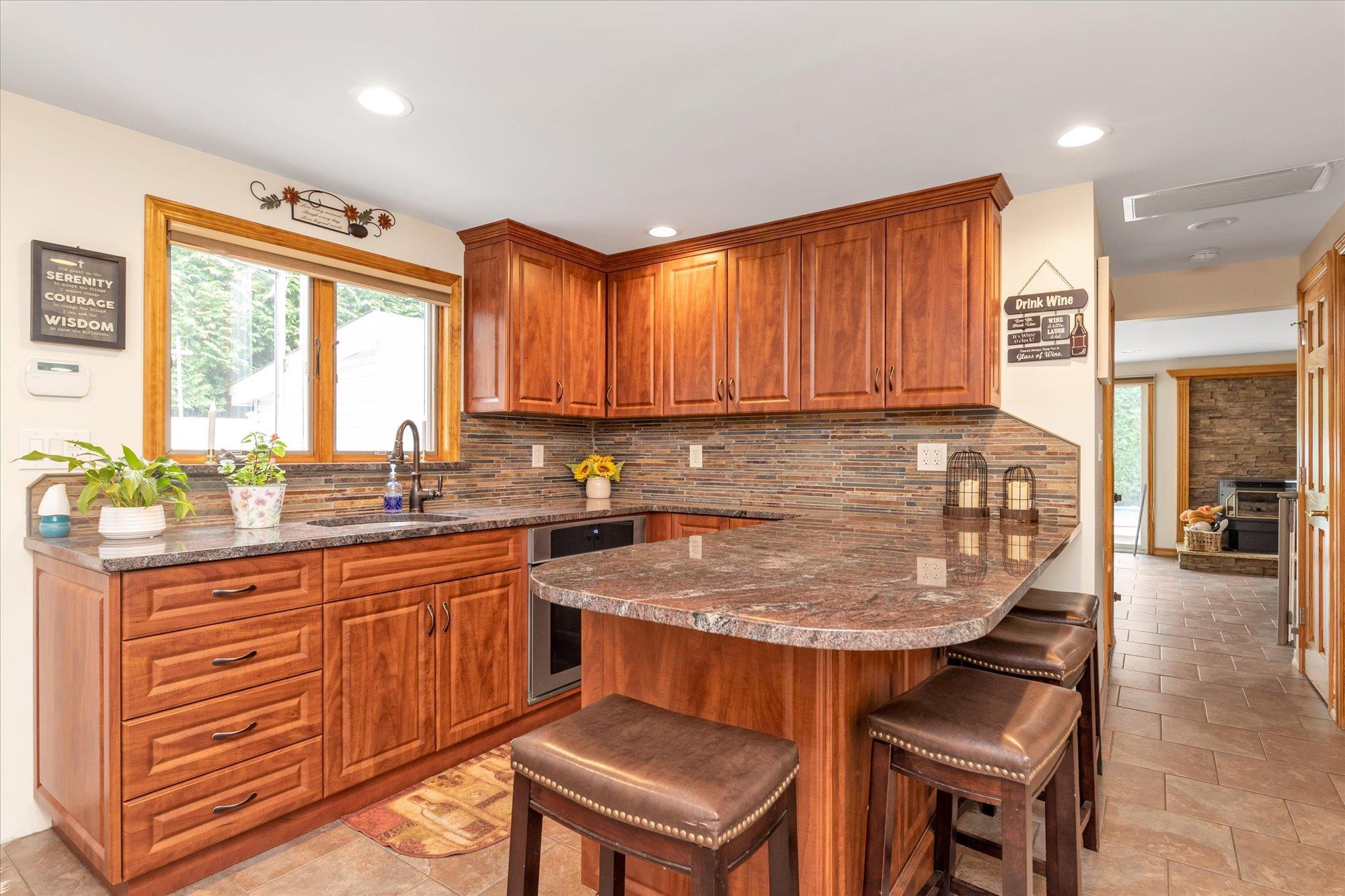 Single Family Oakview  Nassau County, NY 11572, MLS-868008-16