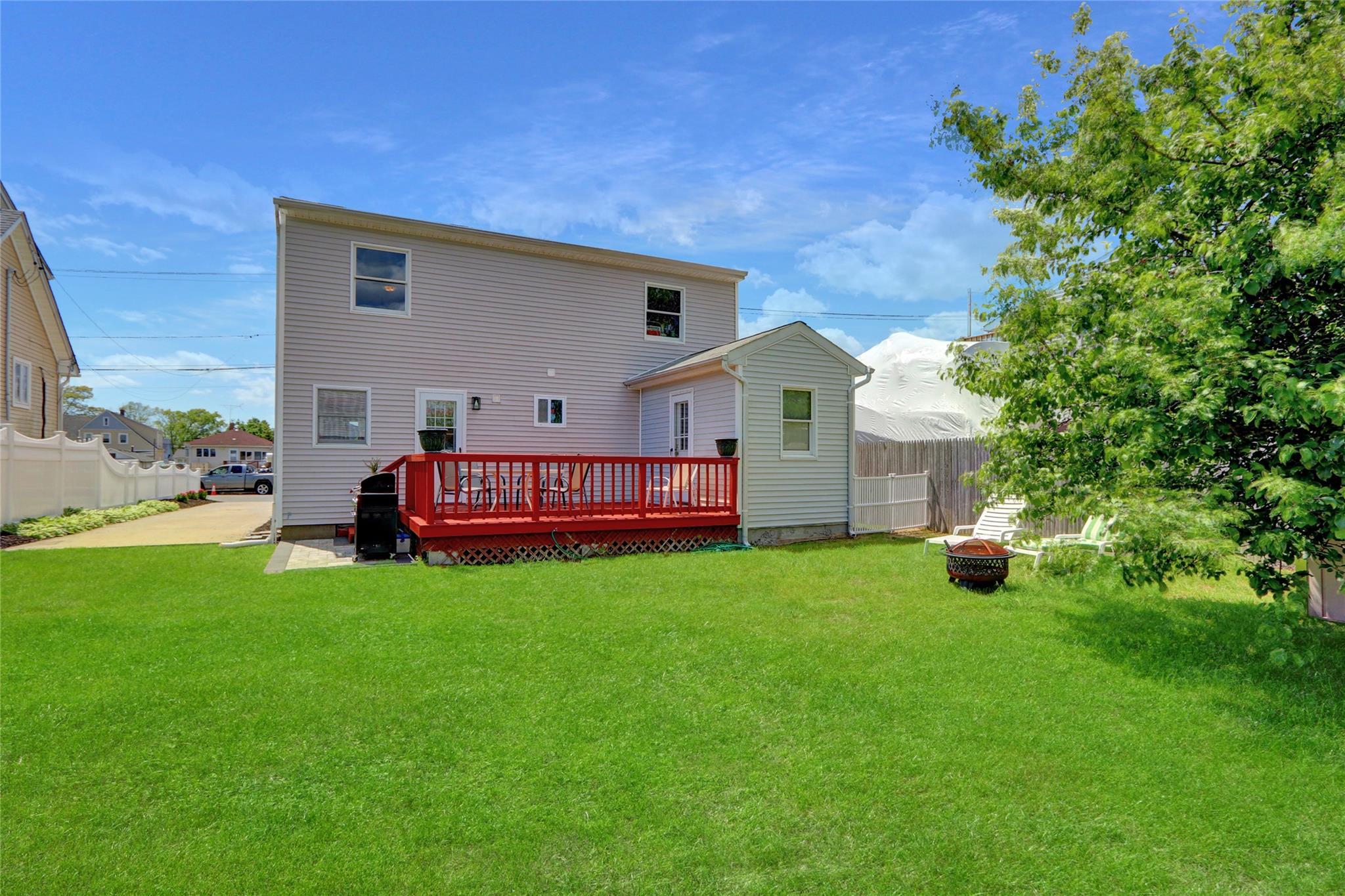 Single Family Shore  Suffolk County, NY 11757, MLS-868024-19
