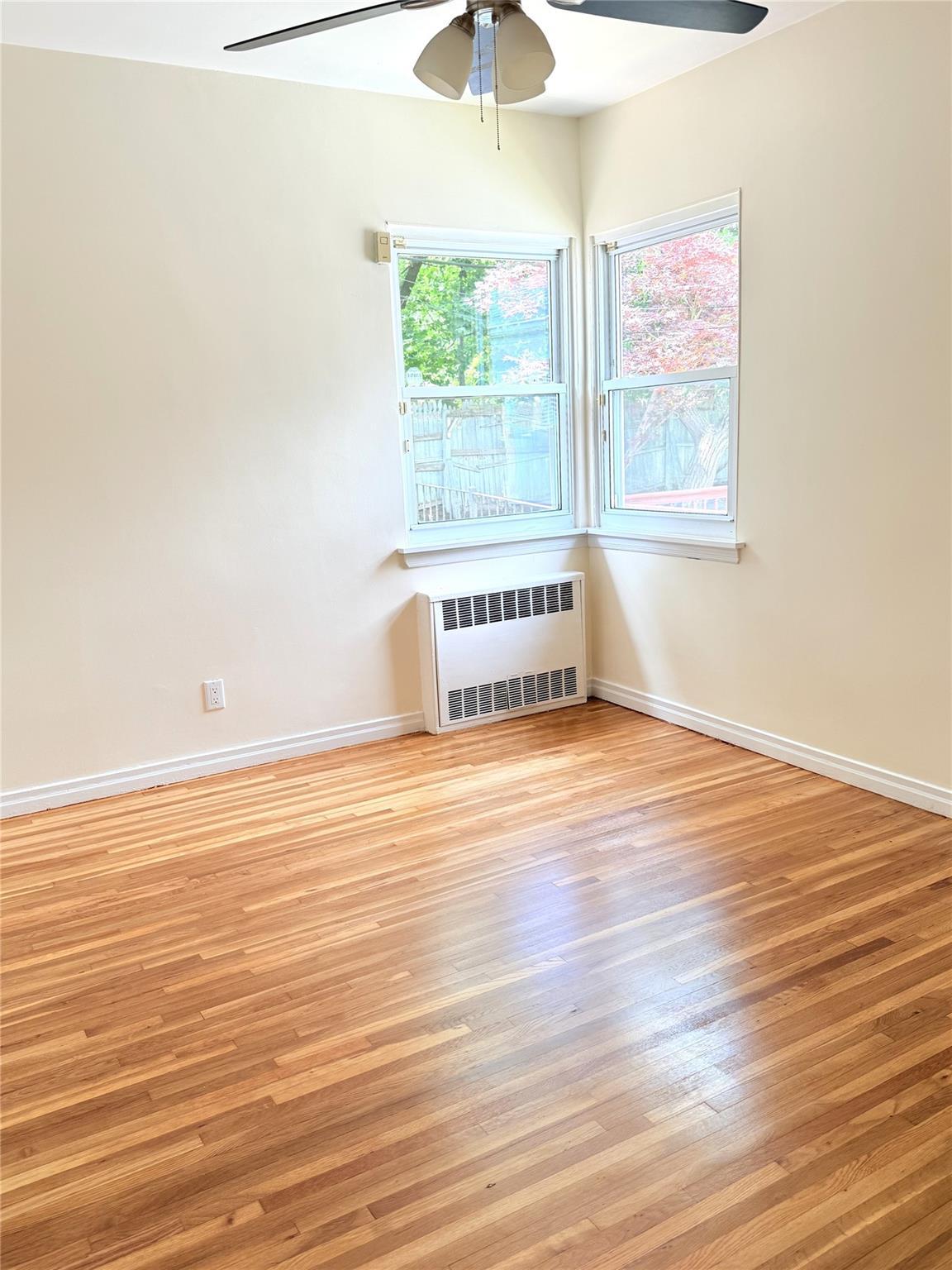 Single Family Hampton  Queens, NY 11364, MLS-868029-10