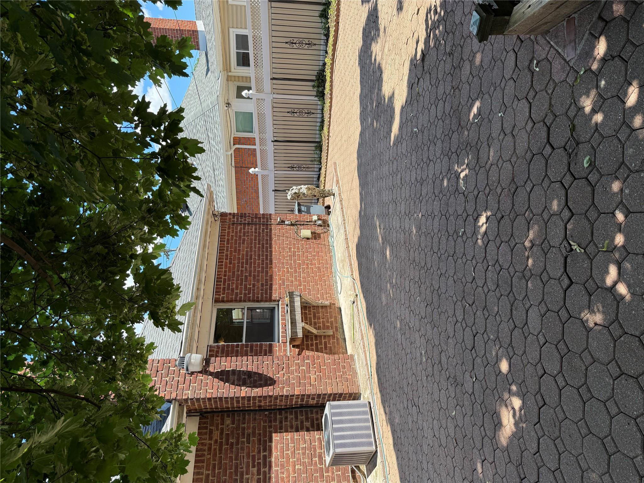 Single Family Hampton  Queens, NY 11364, MLS-868029-15
