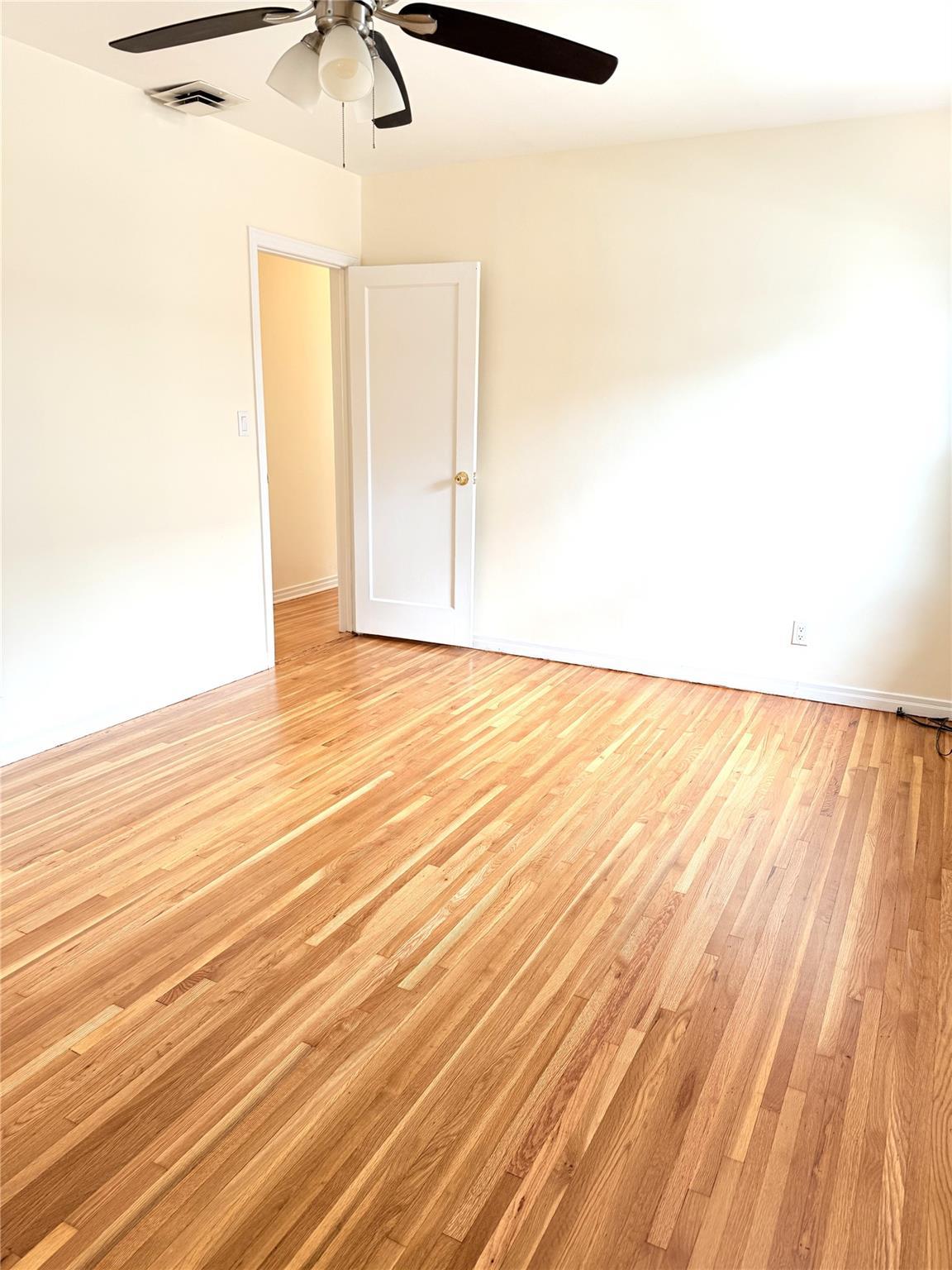 Single Family Hampton  Queens, NY 11364, MLS-868029-8