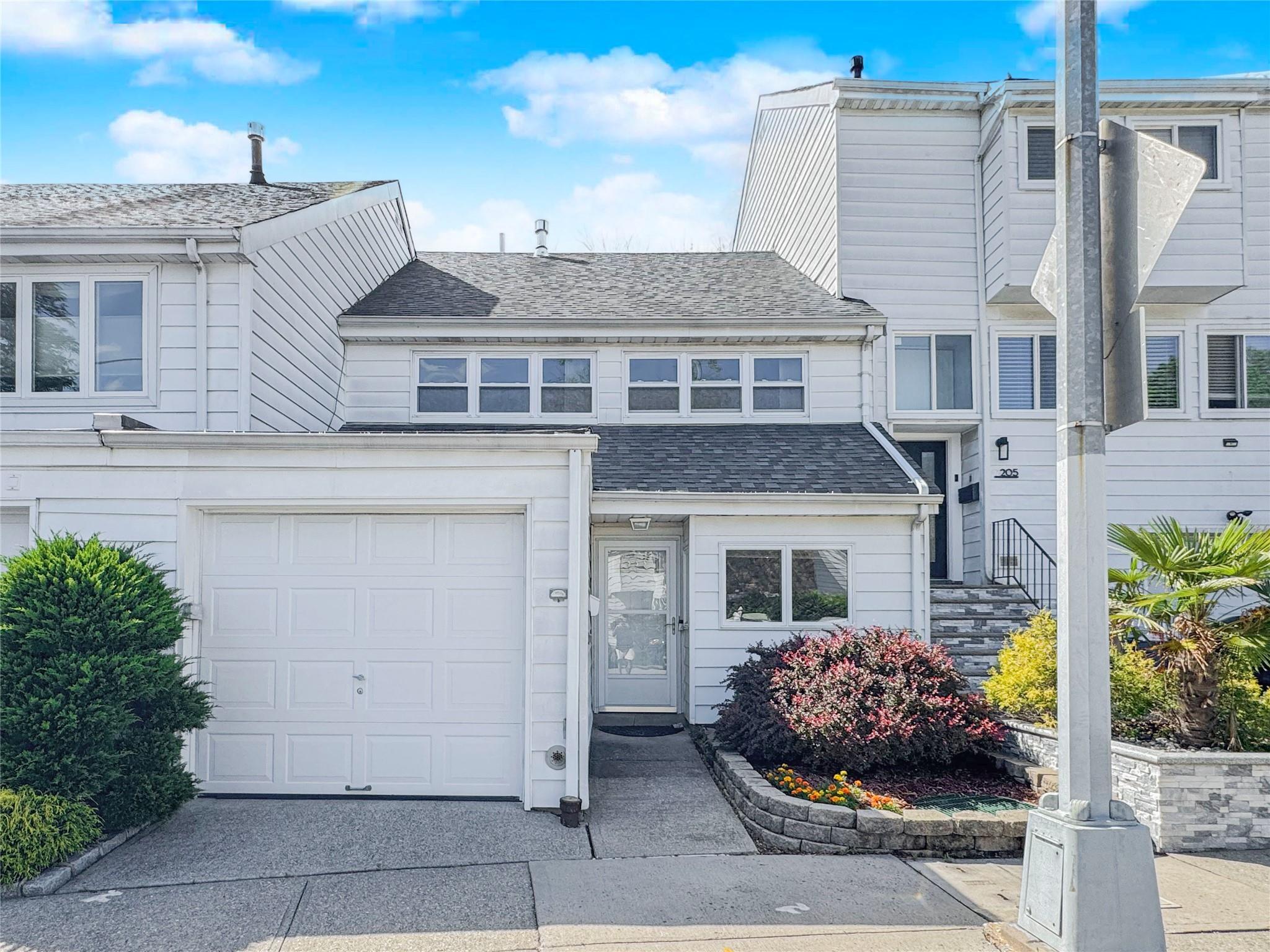Single Family Dover  Staten Island, NY 10312, MLS-868048-31
