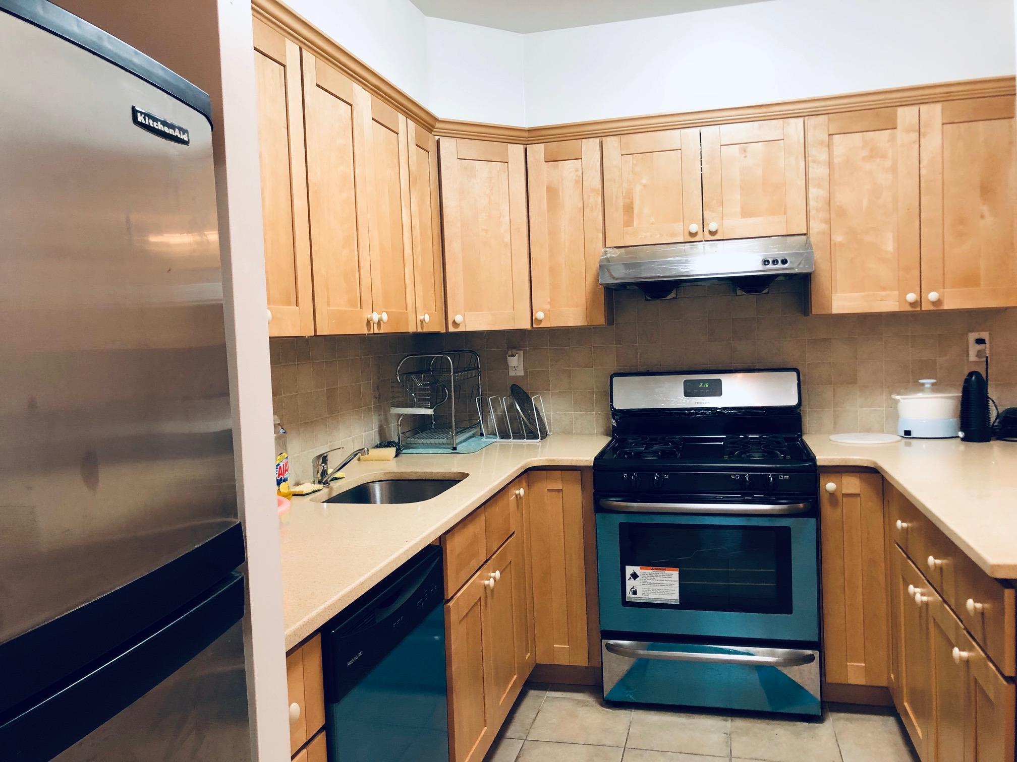Condo Colden  Queens, NY 11355, MLS-868052-3