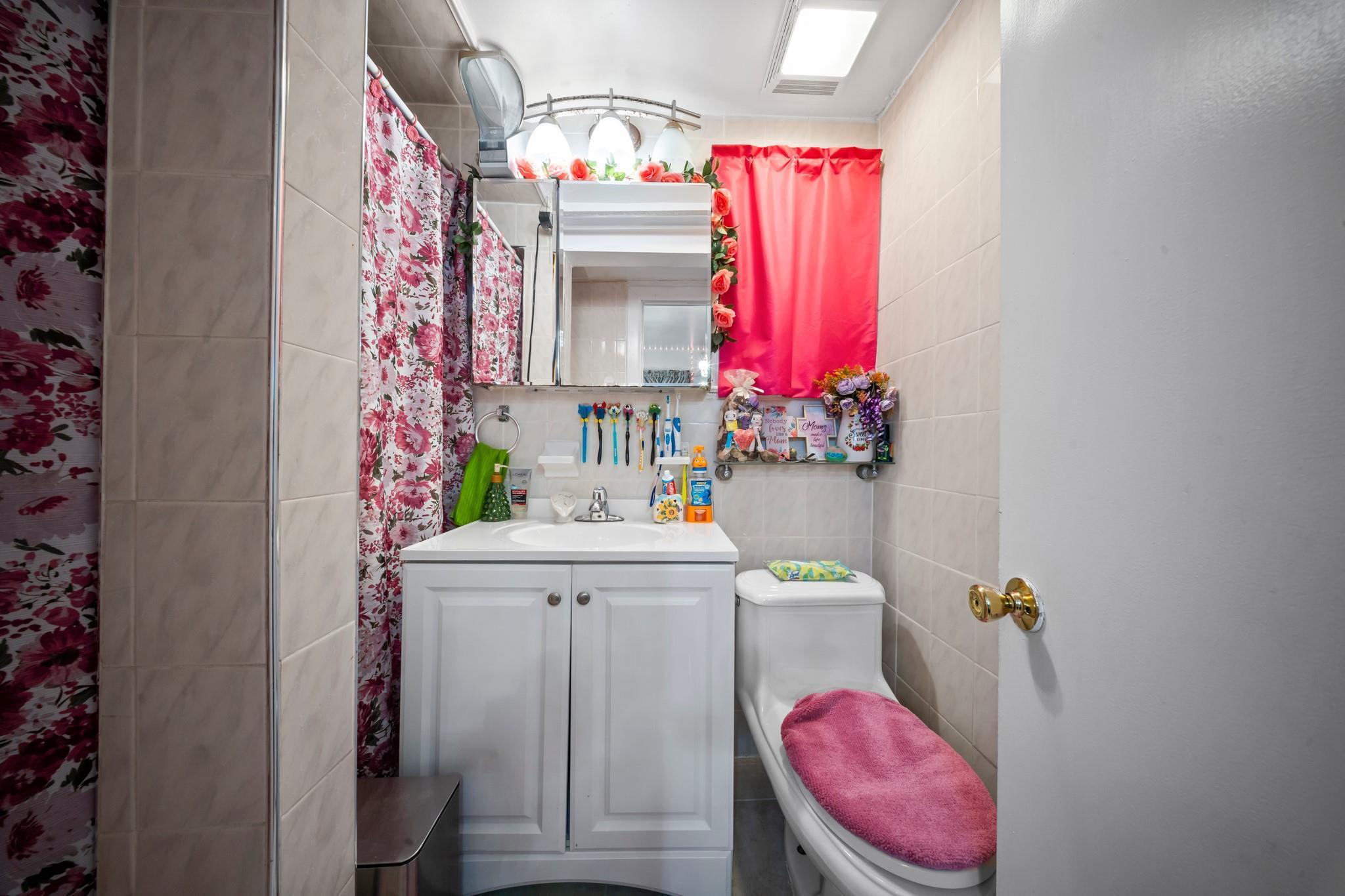Single Family 79th  Queens, NY 11421, MLS-868056-27