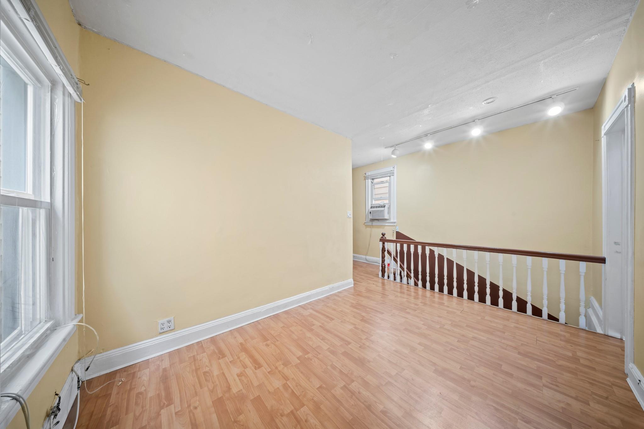 Single Family 79th  Queens, NY 11421, MLS-868056-5
