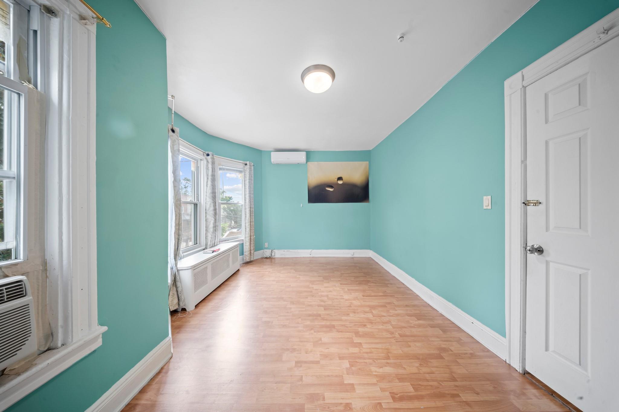 Single Family 79th  Queens, NY 11421, MLS-868056-8