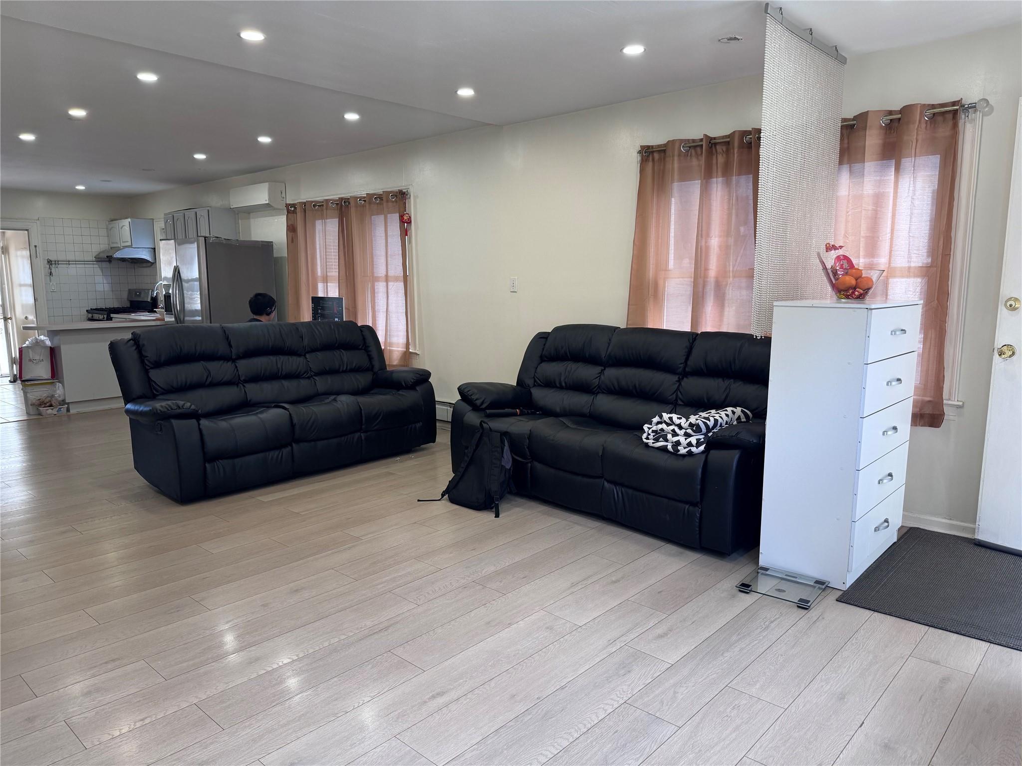Single Family 27th  Queens, NY 11354, MLS-868060-5