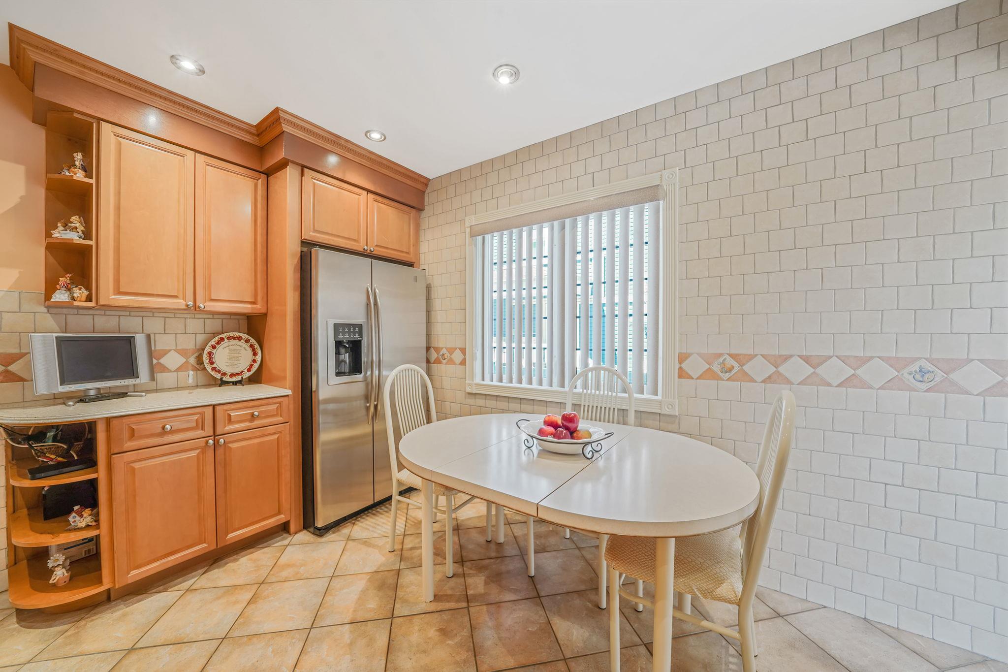 Single Family 67th  Queens, NY 11379, MLS-868073-11