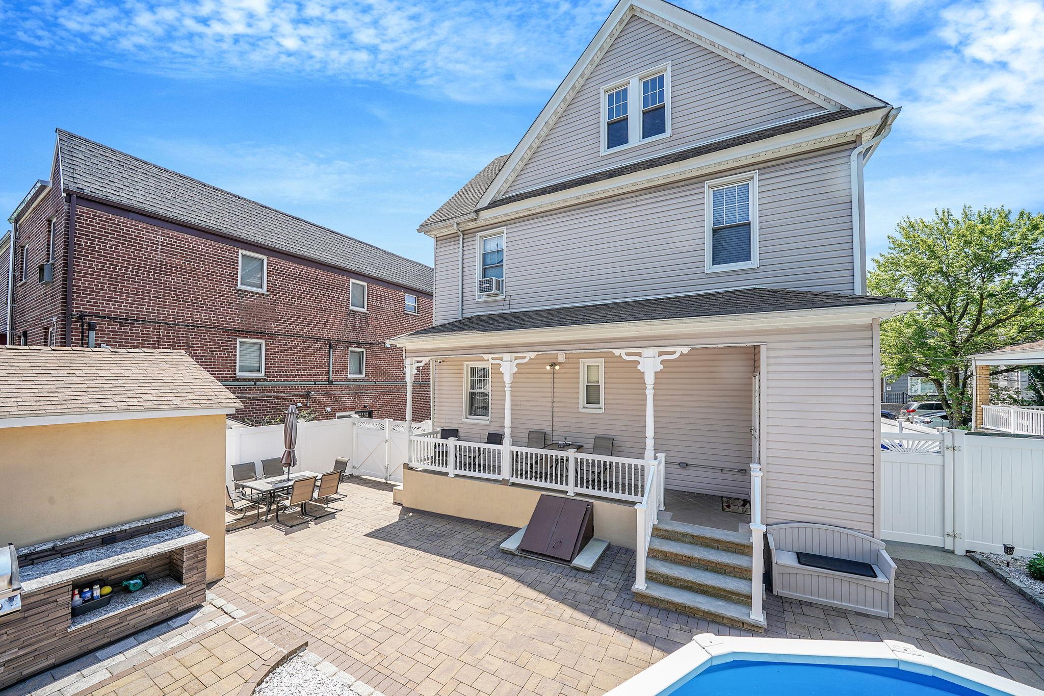 Single Family 67th  Queens, NY 11379, MLS-868073-41