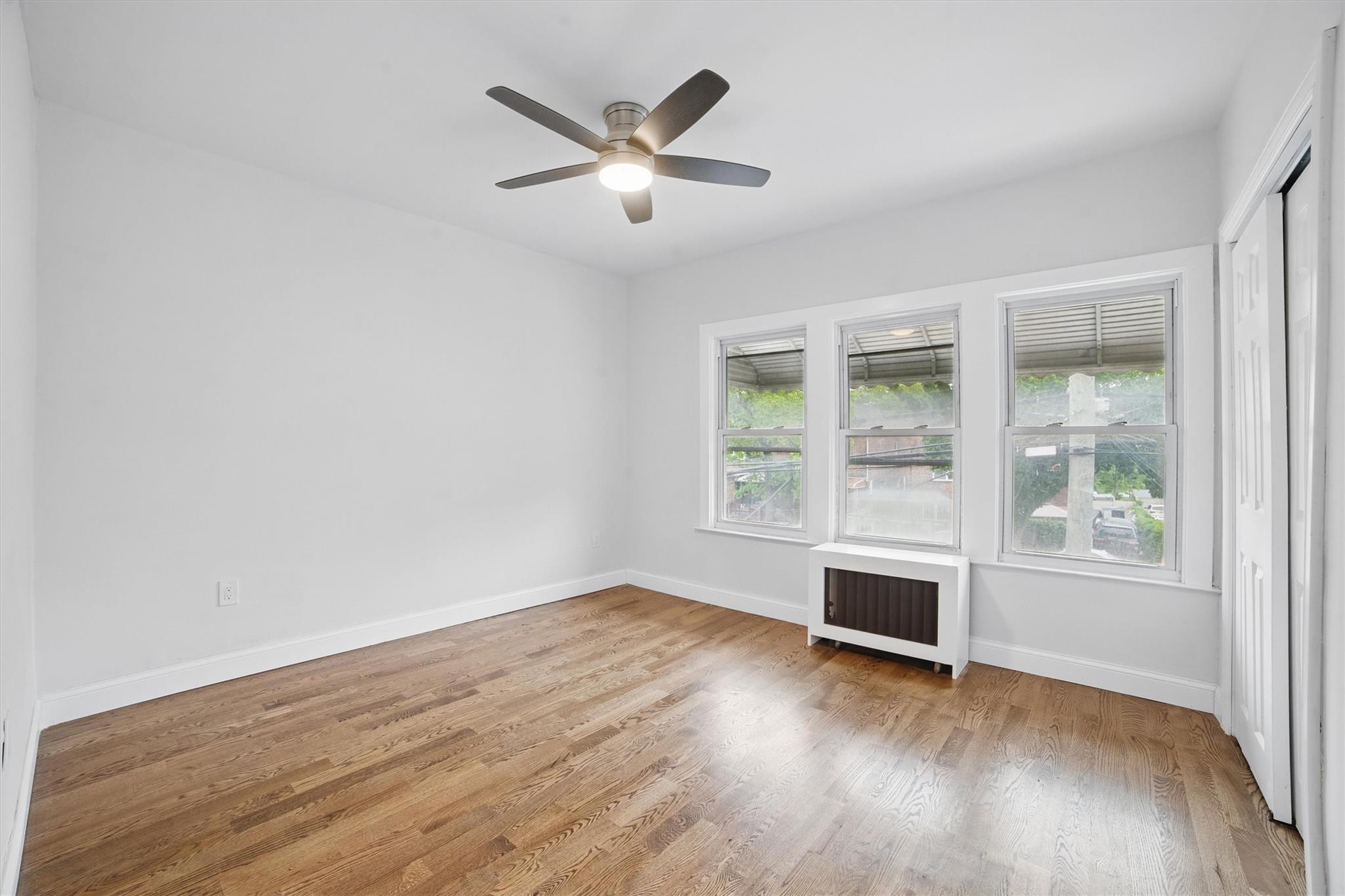 Single Family Laconia  Bronx, NY 10466, MLS-868075-18