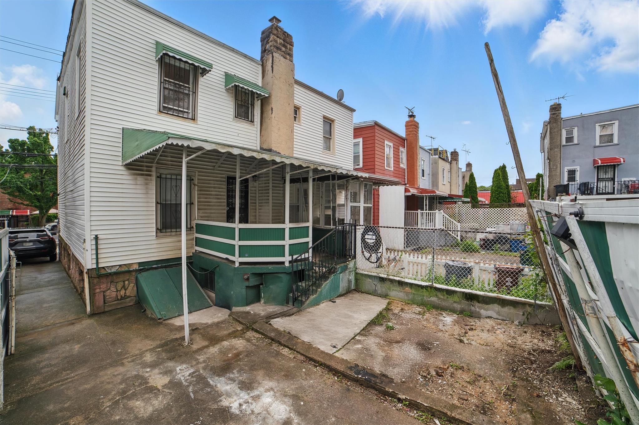 Single Family Laconia  Bronx, NY 10466, MLS-868075-34