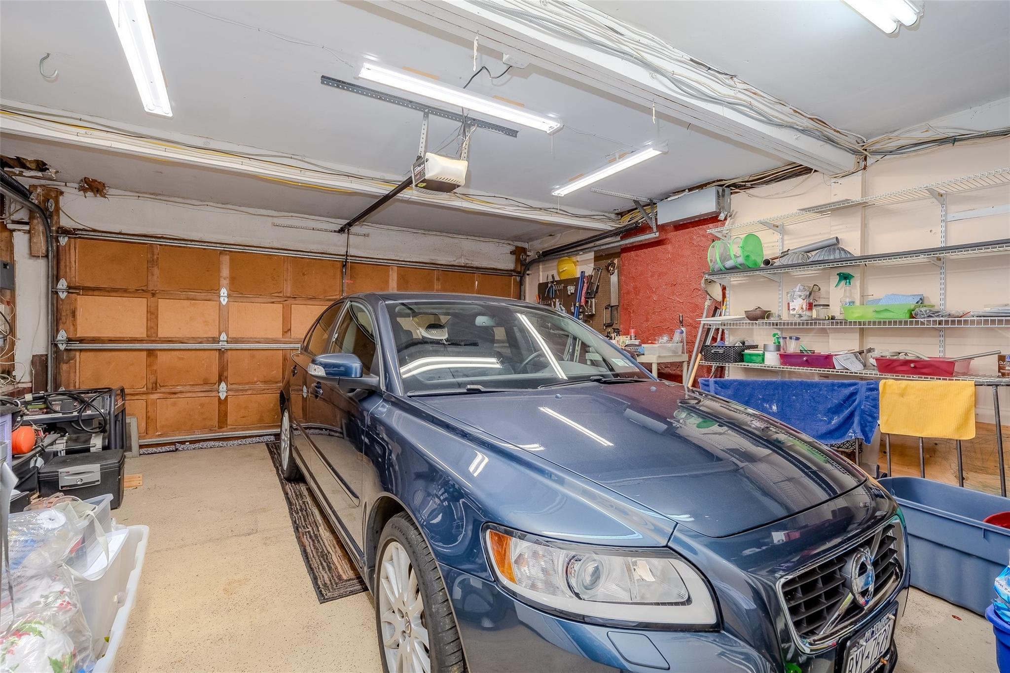 Single Family Broadview  Suffolk County, NY 11725, MLS-868083-28