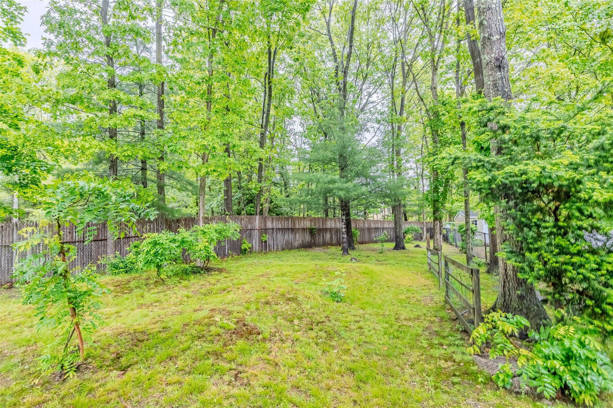 Single Family Broadview  Suffolk County, NY 11725, MLS-868083-33
